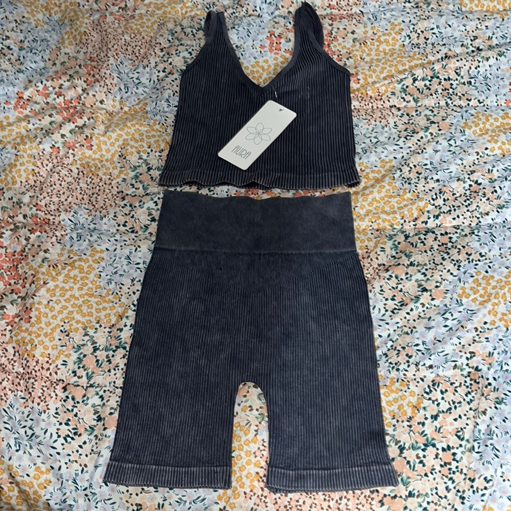 NWT Aura ribbed workout outfit